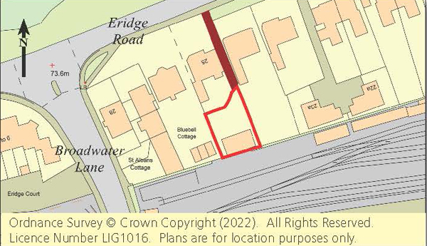 Lot: 43 - LAND WITH PLANNING CONSENT FOR DETACHED DWELLING - 